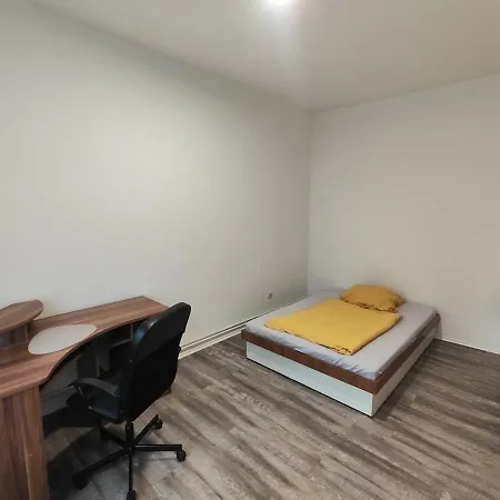 Schoene 4 Raum, 4 - 7 Bett In Lejlighed